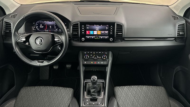 Škoda Karoq 1.5 TSI Style - fotka 8 z 28
