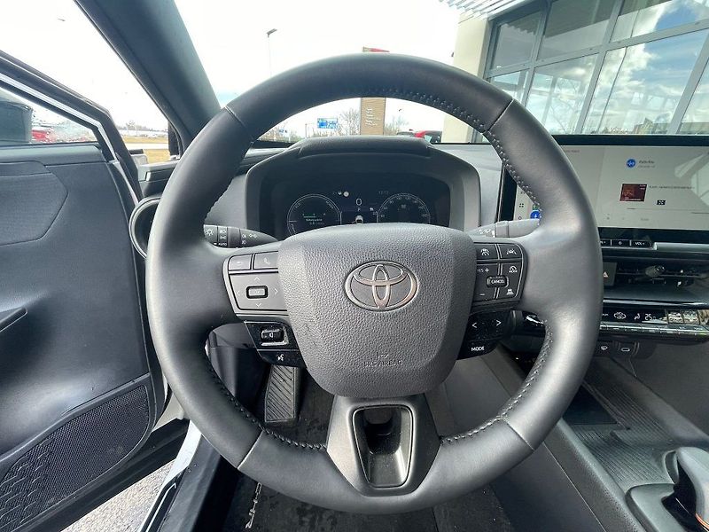 Toyota C-HR 1.8 Hybrid automat 140HP Style - fotka 21 z 23