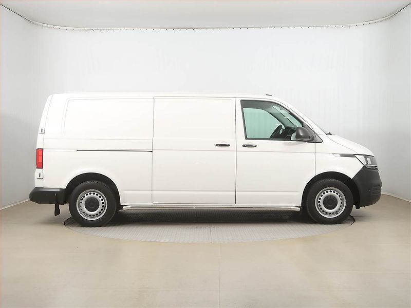 Volkswagen Transporter (2020) 2.0 TDI, L2H1 - fotka 6 z 16