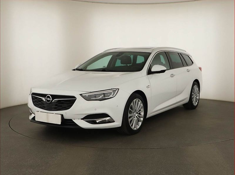 Opel Insignia (2018) 2.0 Turbo 4x4, 4X4, Automat - fotka 2 z 19