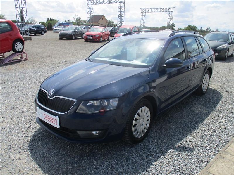 Škoda Octavia 1,6 TDI, Eleg, ZAMLUVENA - fotka 3 z 32