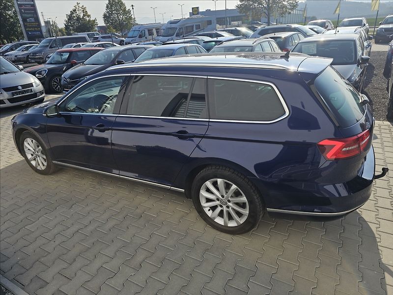 Volkswagen Passat B8 2,0TDi110KW COMFORTLINE - fotka 10 z 49