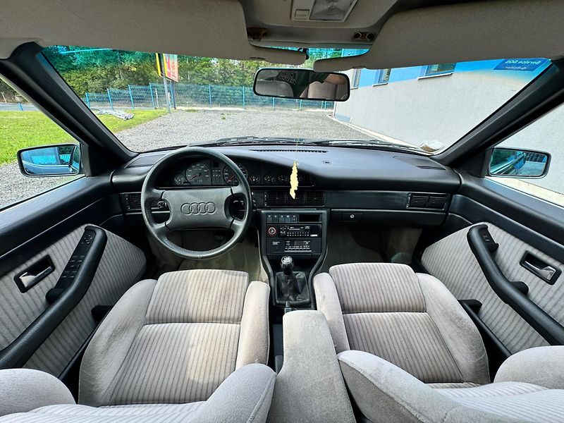 Audi 100 (1989) Audi 100 Avant 2.2 Turbo  - fotka 11 z 26