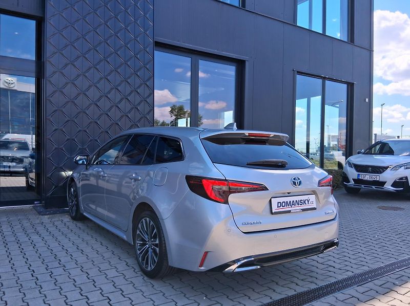 Toyota Corolla STYLE 2.0 Hyb. 144 kW - fotka 8 z 27