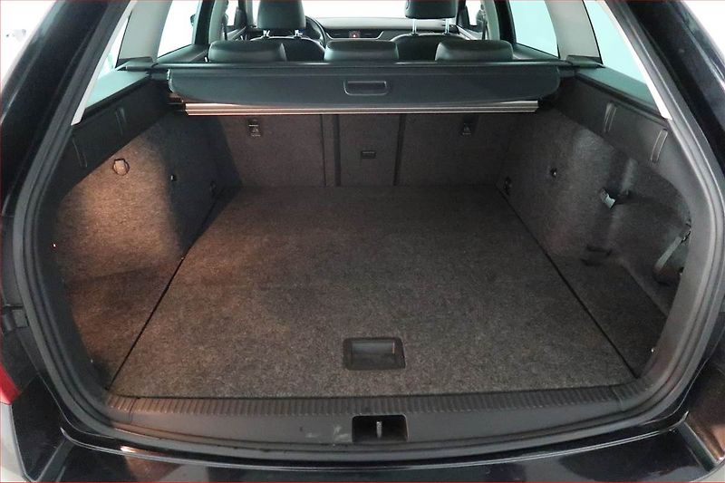 Škoda Octavia (2015) 1.6 TDI, Automat, Kůže, Navi - fotka 14 z 17