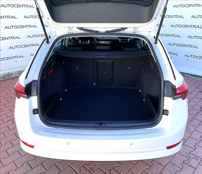 Škoda Octavia 2,0 TDi,85kW,1.maj.,ČR - fotka 10 z 25