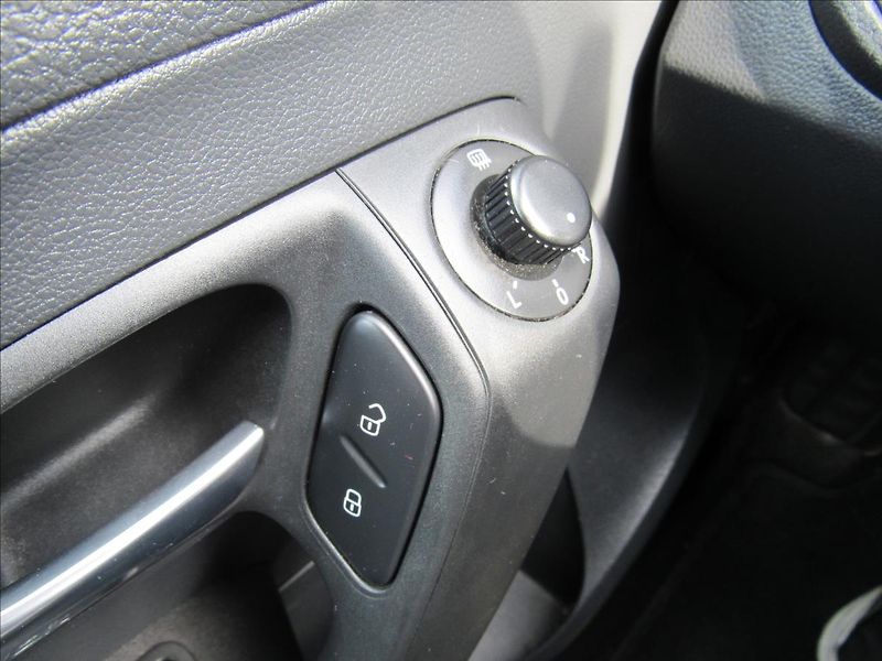 Volkswagen Polo 1,2 51kW Trend - fotka 21 z 27