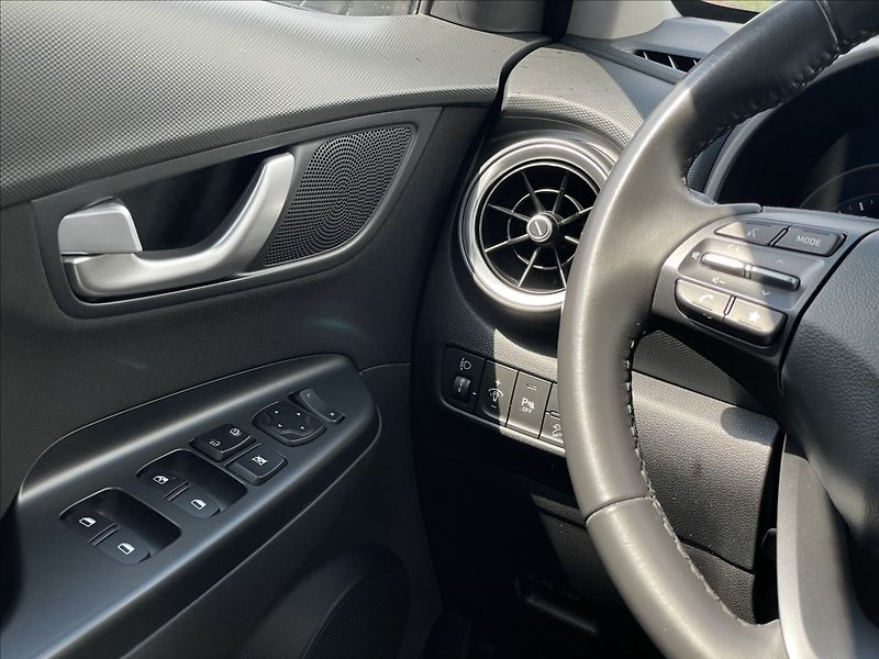 Hyundai Kona 1,0 T-GDI Comfort PDC+KLIMA - fotka 13 z 22