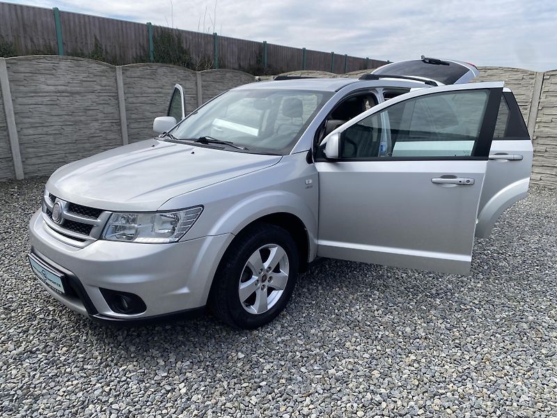 Fiat Freemont 2.0MJET 140PS 7MÍST KŮŽE MAN!! - fotka 145 z 166