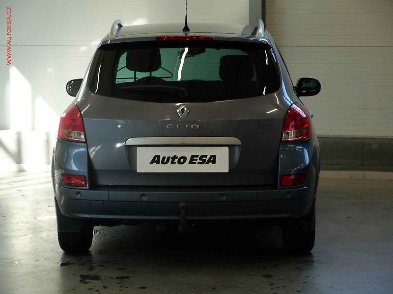 Renault Clio (2010) 1.2 TCe, AC, tempo - fotka 5 z 18