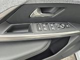 Peugeot 3008 (2026) GT Hybrid 145 e-DCS6  - náhled 13