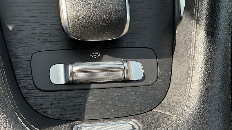 Mercedes-Benz GLE (2022) 400d 4MATIC kupé AMG Premium - fotka 19 z 30