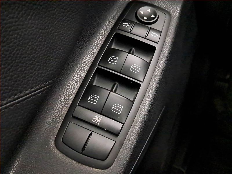 Mercedes-Benz Třídy M (2009) ML 320 CDI , 4X4, Automat - fotka 18 z 20