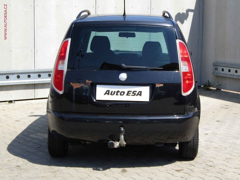 Škoda Roomster (2012) 1.2 TSi, AC, výhřev sed - fotka 5 z 16