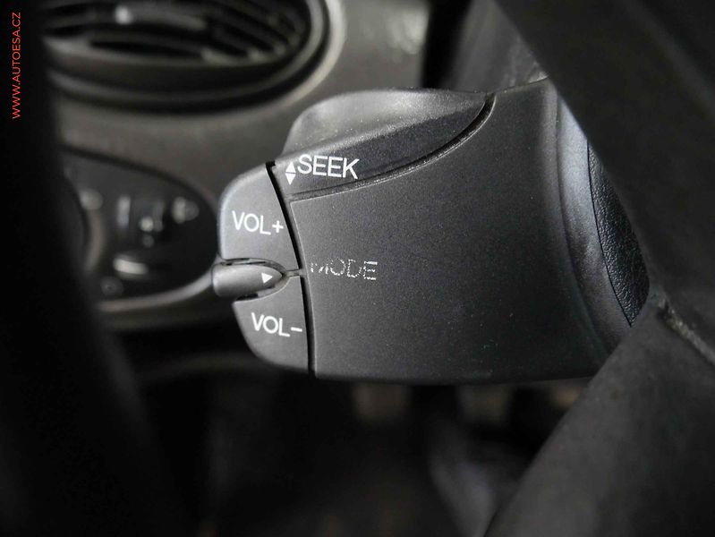Ford Focus (2001) 1.6i, ČR, STK4/28 - fotka 12 z 15
