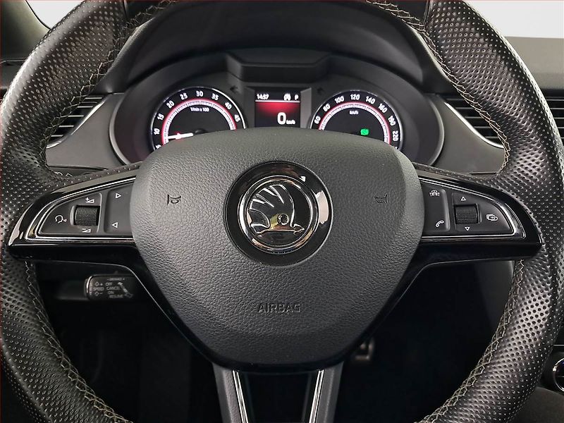Škoda Octavia (2018) RS 2.0 TDI, 4X4, Automat - fotka 18 z 21