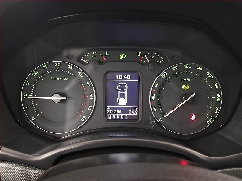 Škoda Octavia (2006) 2.0 TDI, Automat, po STK - fotka 11 z 16
