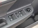 Volkswagen Golf (2008) 1.6i, Klima, STK2/28 - náhled 11