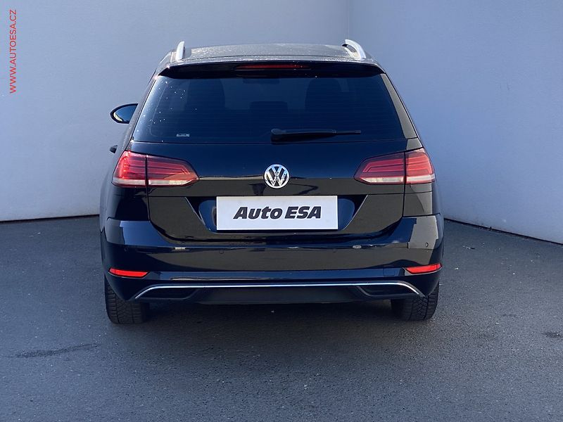 Volkswagen Golf (2019) 1.6TDI, masáž, autoAC - fotka 5 z 17