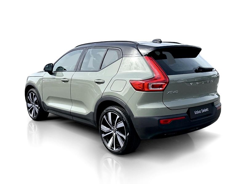 Volvo XC40 P8 AWD // TWIN PRO // 4x4 - fotka 3 z 45