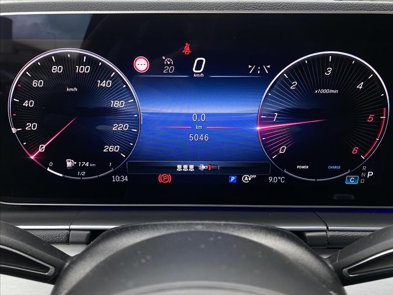 Mercedes-Benz GLE 300 d 4M AMG - fotka 16 z 29