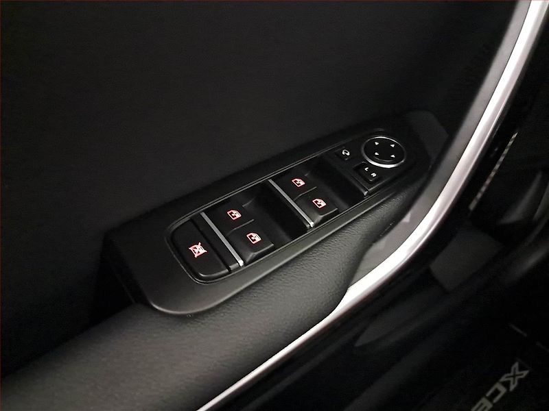 Kia XCeed (2023) GT Line 1.5 T-GDI - fotka 17 z 27