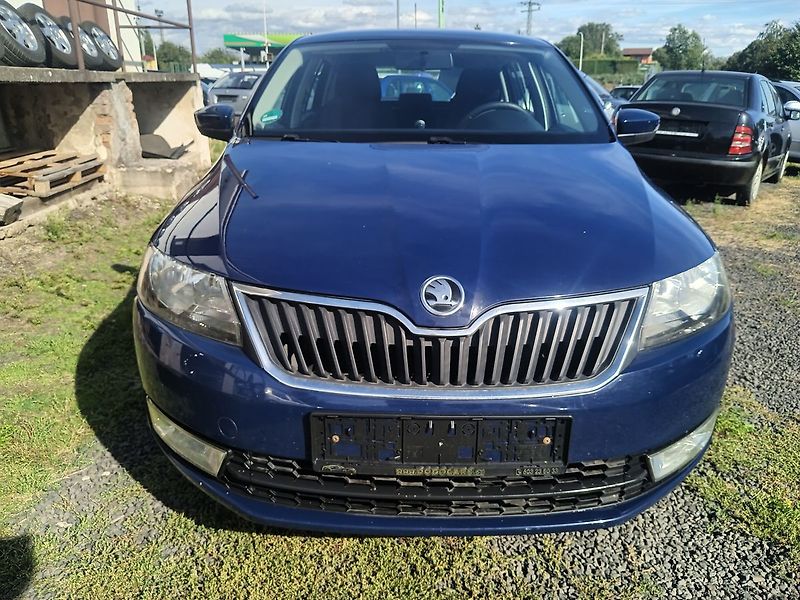 Škoda Rapid 1.2 TSI Spaceback Active 66kw - fotka 8 z 19
