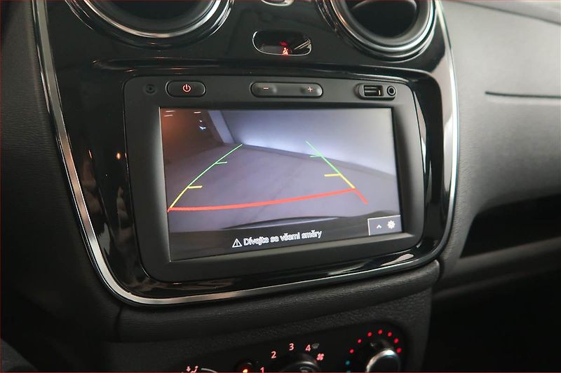 Dacia Dokker (2019) Stepway 1.6 SCe, 5Míst, ČR - fotka 15 z 18