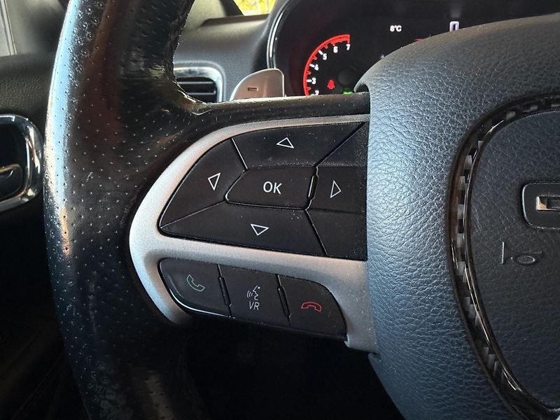 Dodge Durango  5,7 Hemi R/T 4x4 - fotka 23 z 35