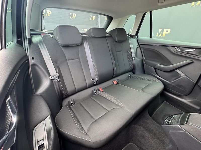 Škoda Kamiq (2021) 1.0TSi DSG Style, Kamera, ACC  - fotka 19 z 43