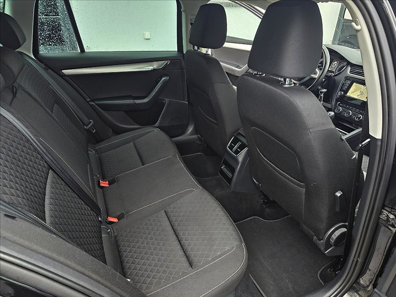Škoda Octavia III 2,0TDi 110KW Edition + - fotka 30 z 46