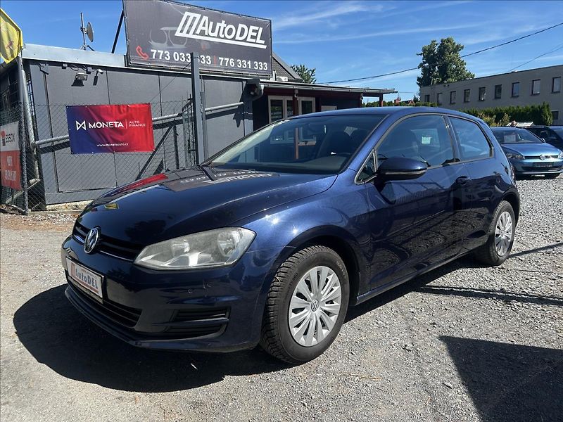 Volkswagen Golf 1,2 TSi  P+Z Senzory,Klimatiza - fotka 2 z 43