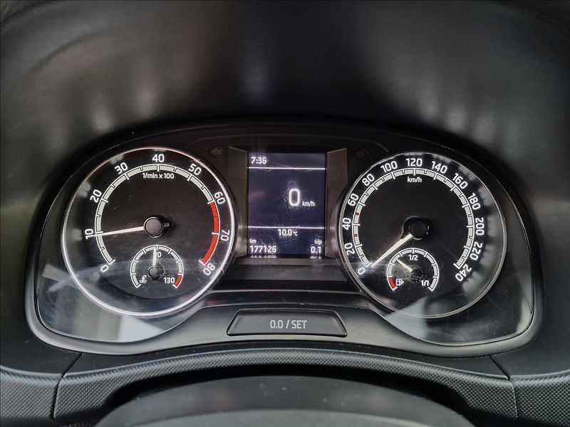 Škoda Fabia 1.0 TSI 70kW Combi Tour,1.Maj - fotka 22 z 47