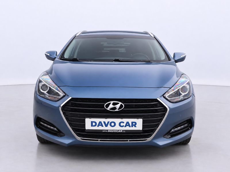 Hyundai i40 1,7 CRDi 104kW Aut. CZ Premium - fotka 2 z 44