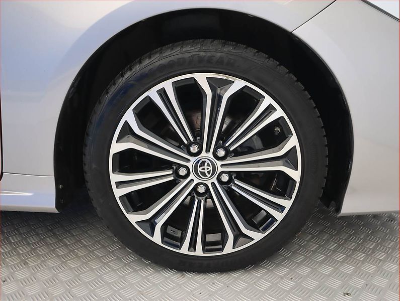 Toyota Corolla (2022) Comfort 1.8 Hybrid, Automat - fotka 15 z 21