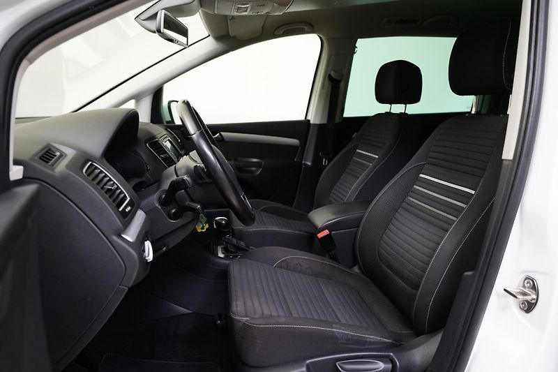 Volkswagen Sharan - fotka 11 z 24