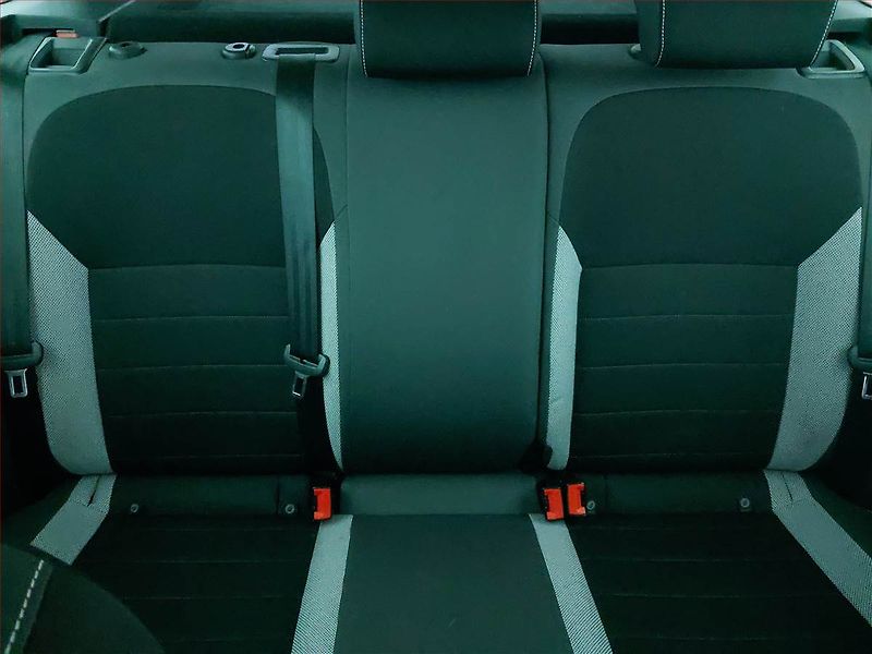 Škoda Rapid (2016) Spaceback 1.2 TSI, Automat - fotka 10 z 16