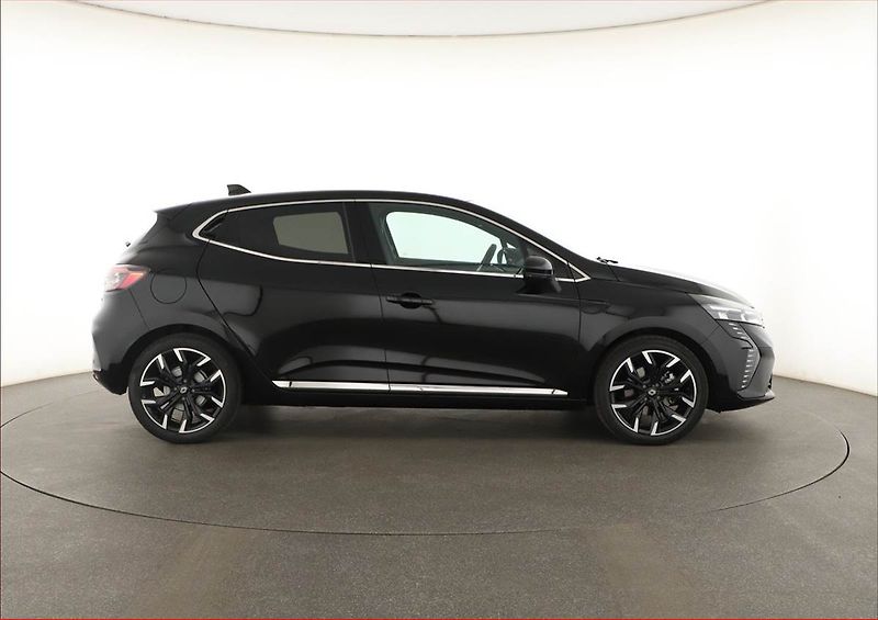 Renault Clio (2025) E-Tech Hybrid, TECHNO, KAMERA - fotka 6 z 22