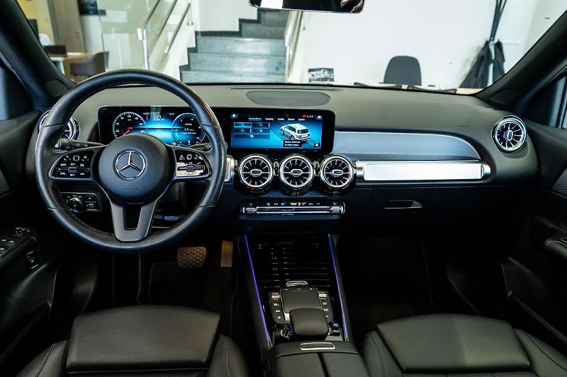 Mercedes-Benz GLB (2021) 200 d 4M/PREMIUM/360/MULTIBEAM - fotka 13 z 19