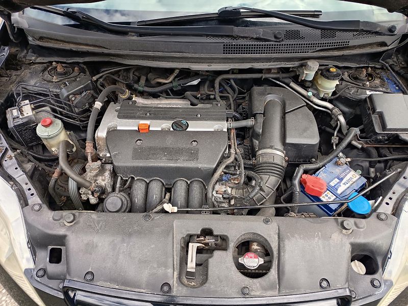 Honda FR-V (2005) 2.0i 110kv 6 mist - fotka 33 z 34