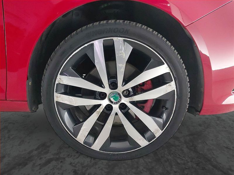 Škoda Fabia (2011) Ambiente RS 1.4 TSI, Automat - fotka 15 z 16