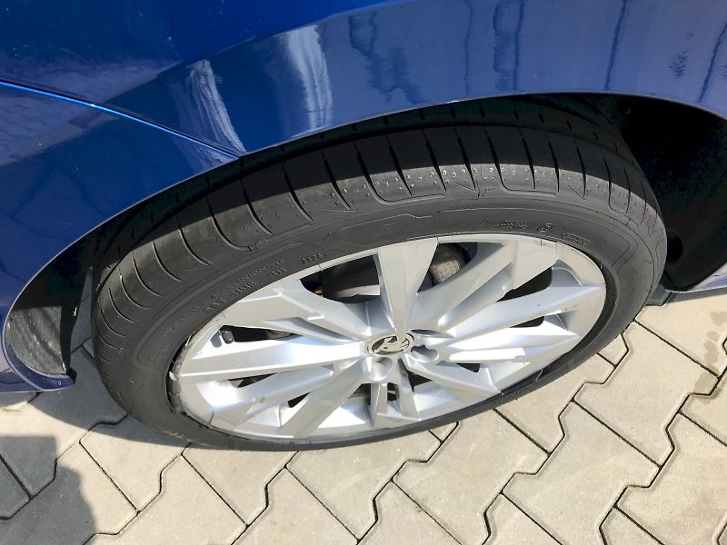 Škoda Kamiq (2024) SELEC TSI 85/1.0 A7F - fotka 22 z 25