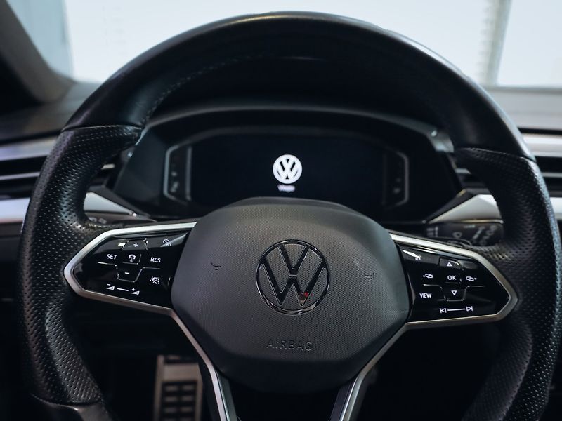 Volkswagen Arteon Shooting Brake R-Line 4Motion 2.0 TDI - fotka 12 z 33