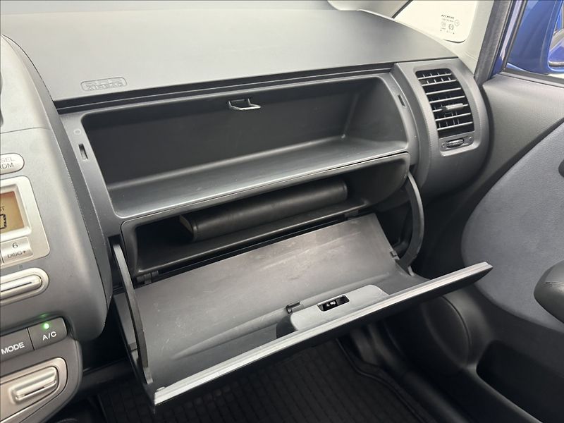 Honda Jazz 1,3 i DIGIKLIMA NOVÁ STK ČR - fotka 18 z 29