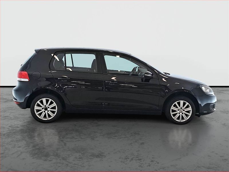 Volkswagen Golf (2009) 1.6, Tempomat - fotka 6 z 15