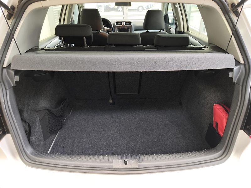 Volkswagen Golf (2009) 2.0TDi 103kW Highline ČR - fotka 7 z 20