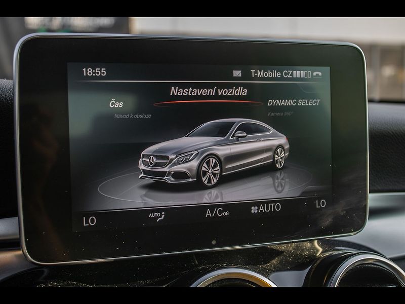 Mercedes-Benz Třídy C 4MATIC 2016 - fotka 19 z 30