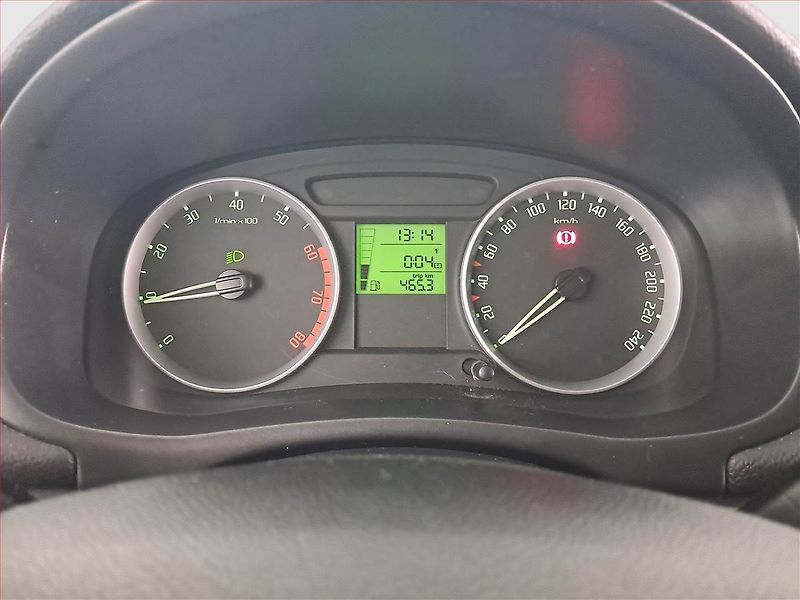 Škoda Fabia (2008) 1.2 12V, po STK, plně pojízdný - fotka 11 z 16