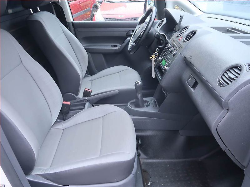 Volkswagen Caddy (2015) 1.6 TDI - fotka 7 z 10