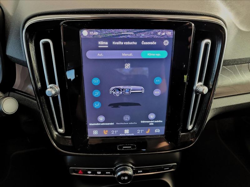Volvo C40 0,0 Recharge Ultimate SOH 90,3 - fotka 27 z 50